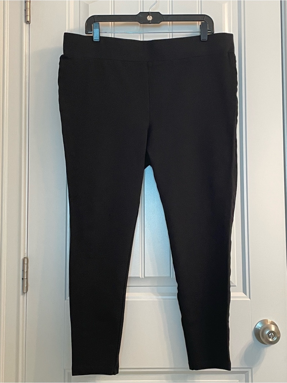 LOFT Black Stretch Ponte Ankle Pants - Women